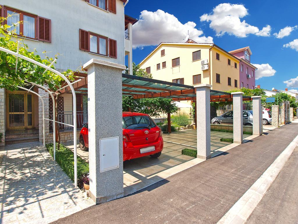 Apartments Mira 1293 Fažana Eksteriør billede