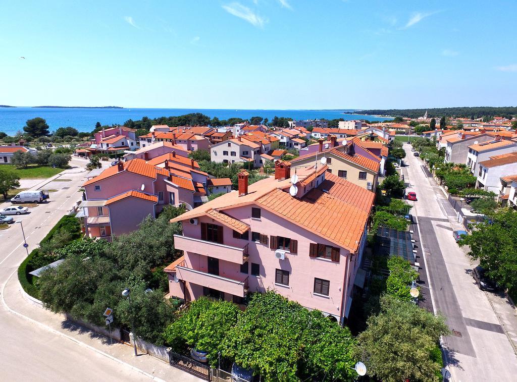 Apartments Mira 1293 Fažana Eksteriør billede